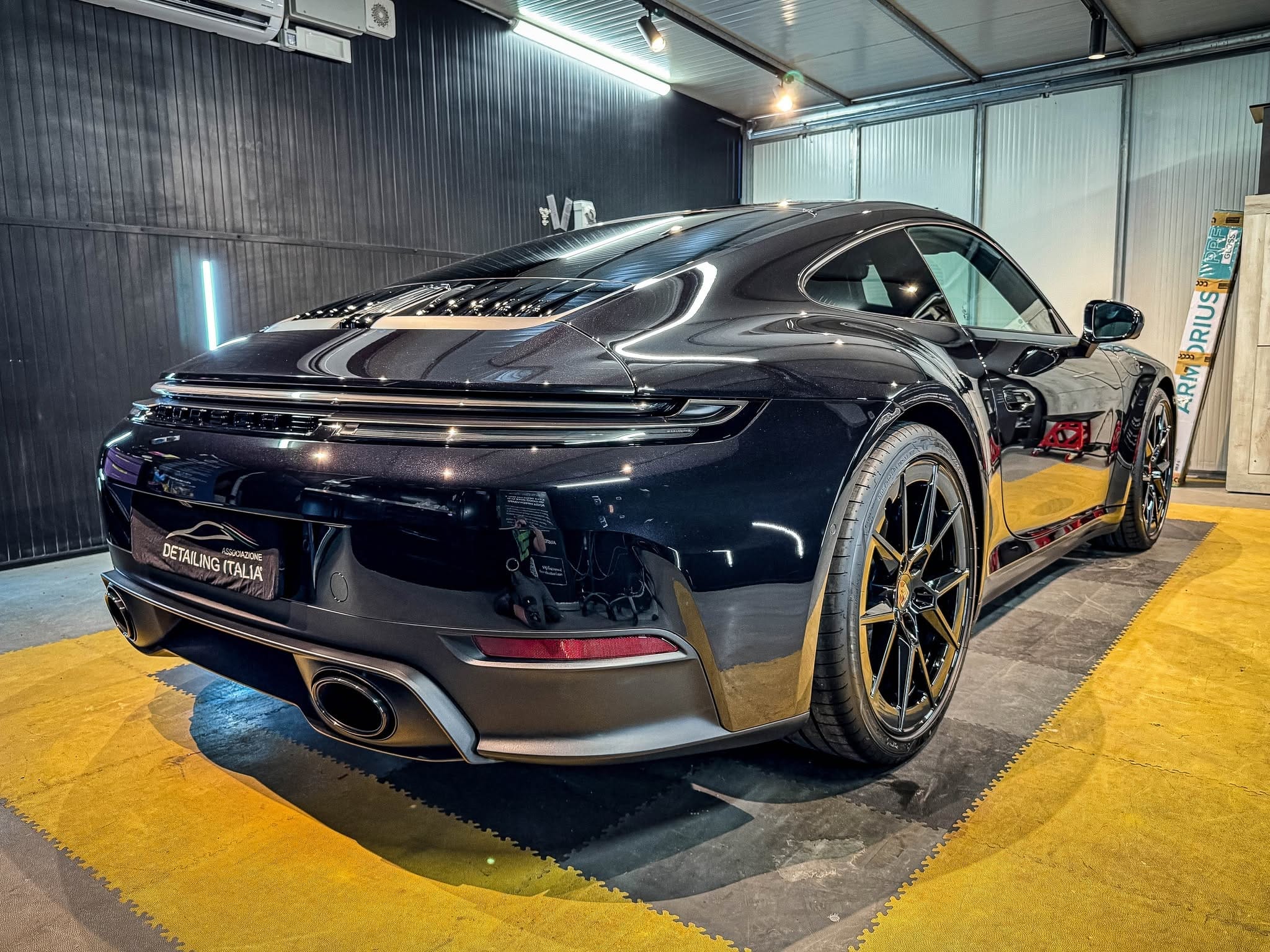 porsche-992-4